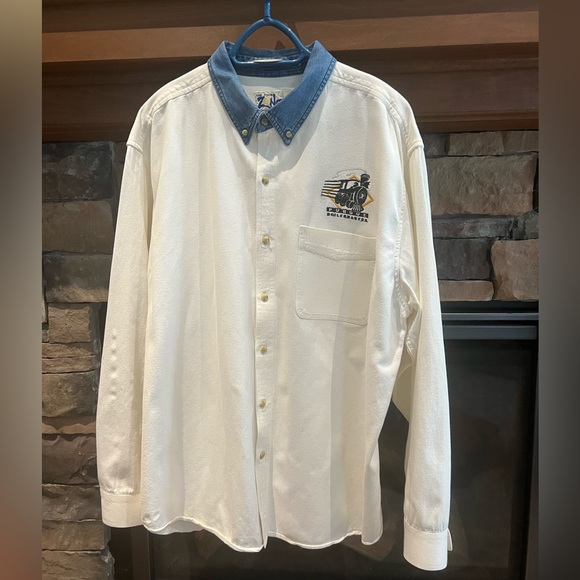 Purdue Oxford off-White Unisex Button-Down - Picture 6 of 12